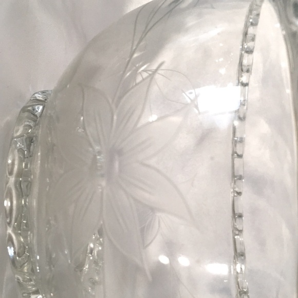 Vintage Heisy Clear Lariat Style Glass Crystal Bowl & Lid 8"x9" - Picture 5 of 9